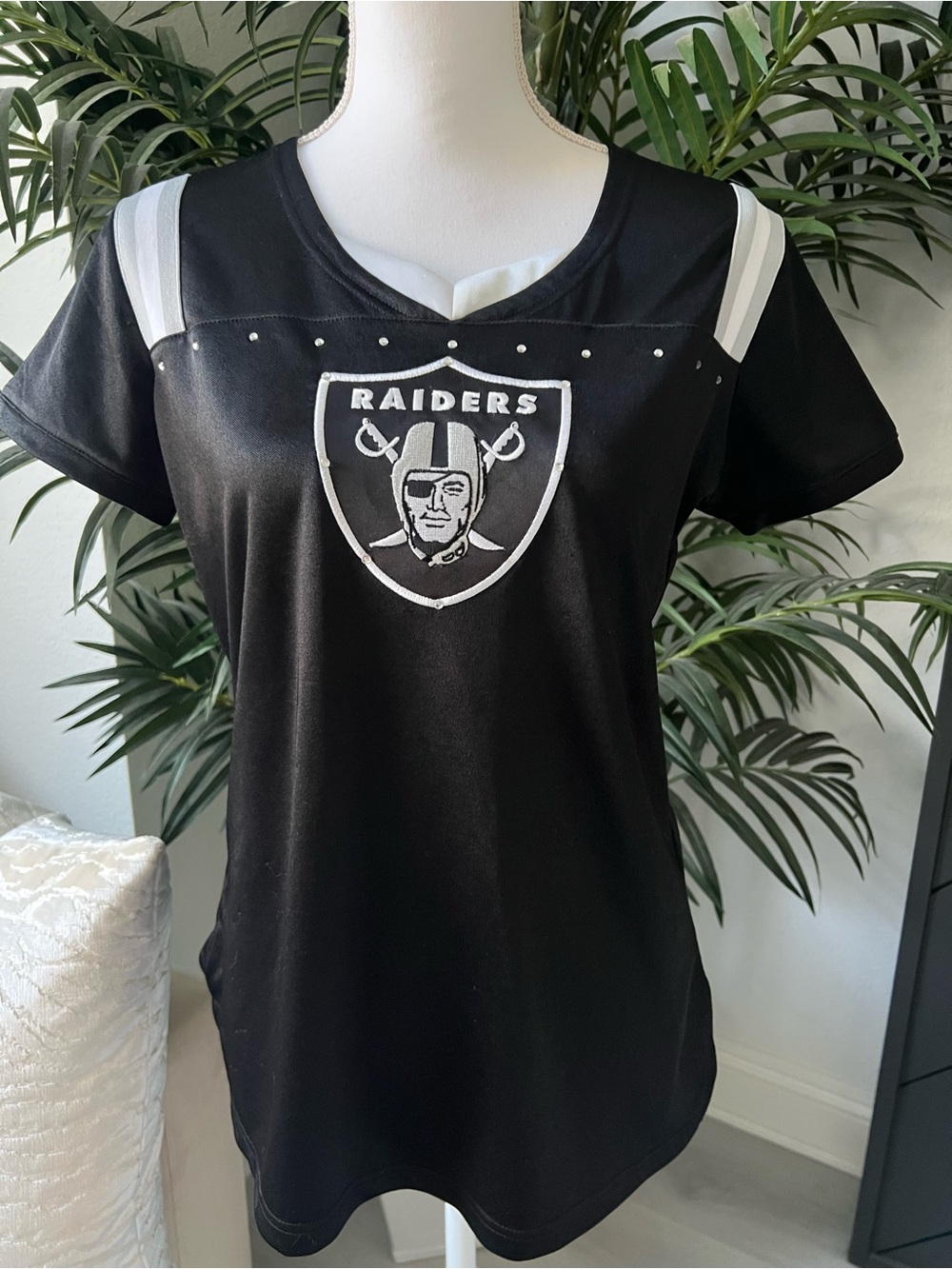 NFL Black & White Raiders Short Sleeve Top